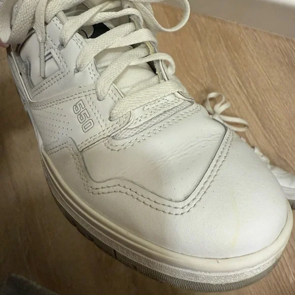 New Balance 550 Sneakers WOMENS 10/MENS 8.5 - Picture 5 of 8
